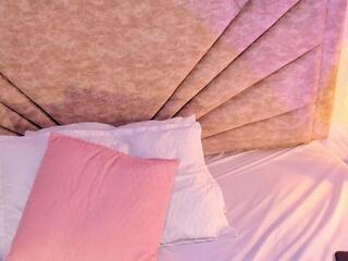 Emma Blossom webcam model stream image