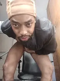 mlakabiggy webcam model stream image