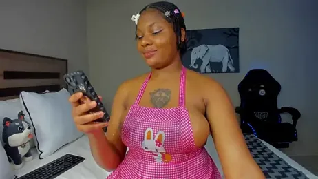 Renee-18 webcam model stream image