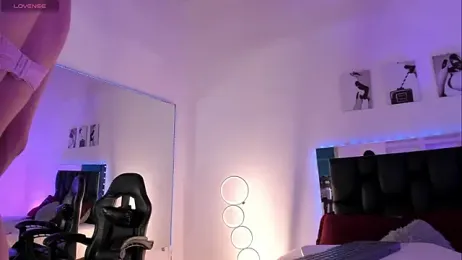 Isabella_Moon9 webcam model stream image