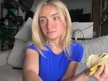 meggsworld webcam stripchat model stream image