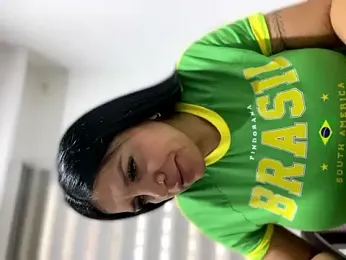 Milff_parkerrr webcam model stream image