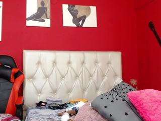 brendamilf webcam model stream image