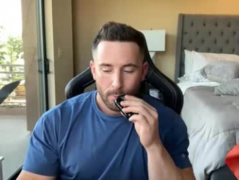 brettmycles webcam model stream image