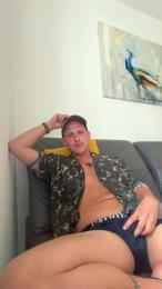 dontbeamaybe webcam cam4 model stream image