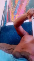 Tonypole83 webcam model stream image