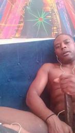 Tonypole83 webcam model stream image