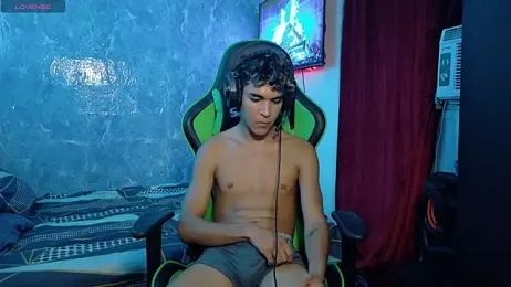 Wolf_BIG4 webcam model stream image