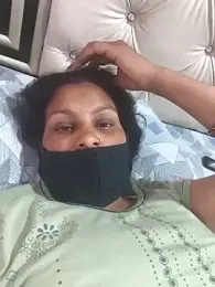 Love-pari77 webcam stripchat model stream image