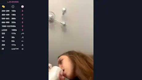 LucettaBeste webcam model stream image