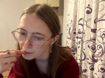 VelvetCash webcam model stream image