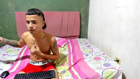 Nikoll_couplee webcam stripchat model stream image