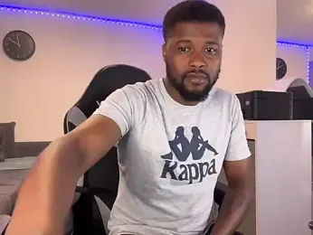 Luckymsa webcam stripchat model stream image