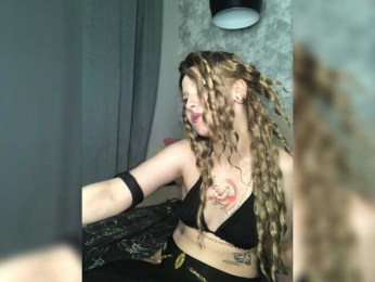 Miley webcam model stream image