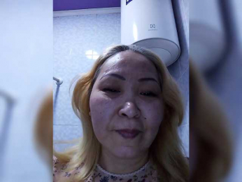 QWEENTIS webcam model stream image