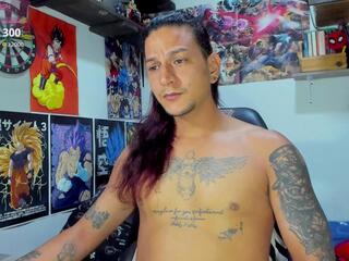Dareth View webcam model stream image