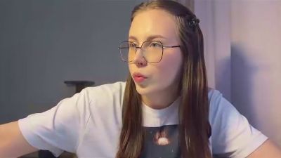 EunLacoste webcam model stream image