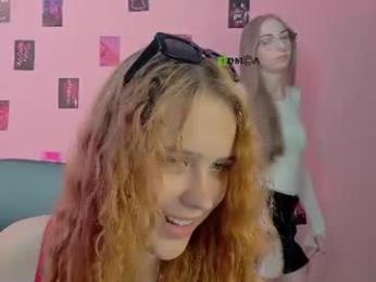 alicia_velvet_ webcam model stream image
