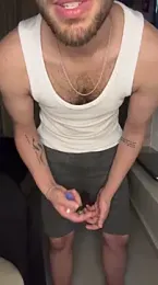 2HARDKURT webcam model stream image