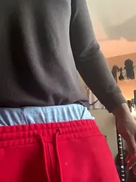 KeYBuMp323 webcam model stream image