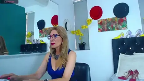 samantha_mature_ webcam model stream image