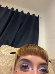 Newmeshh webcam model stream image