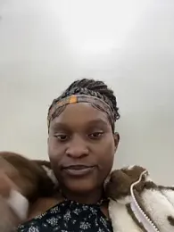 Lil-shawrie webcam model stream image