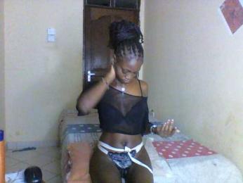 Luna-Noir webcam bongacams model stream image