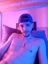 dritytan webcam model stream image