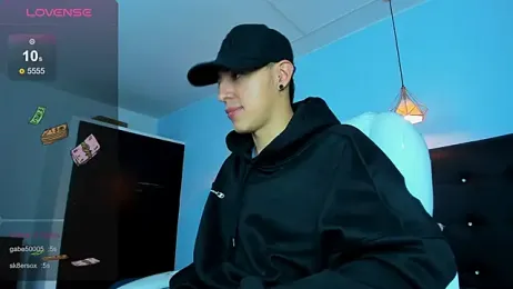 Lobo_17_ webcam model stream image