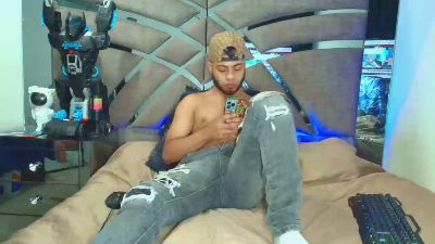 xanderstone00 webcam model stream image