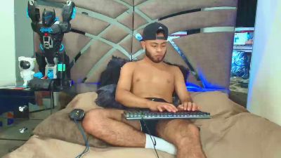 xanderstone00 webcam model stream image