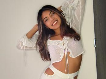 NatashaLaure webcam model stream image