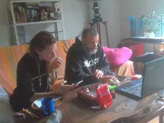 petitcouple4577 webcam model stream image