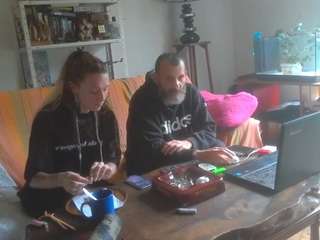 petitcouple4577 webcam model stream image