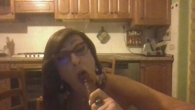 Tiabet webcam model stream image