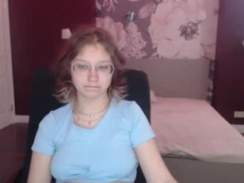 angelinalow webcam model stream image