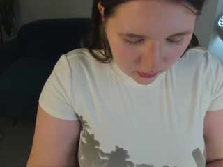 chloe-whitee webcam model stream image