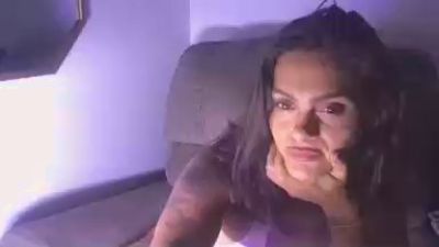 OFCreamBee webcam model stream image
