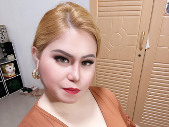 KiarraJones webcam model stream image