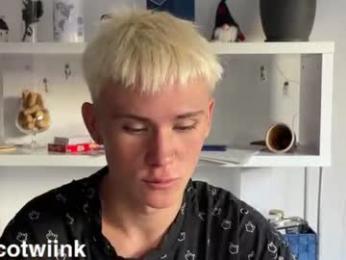 twiinknico webcam model stream image