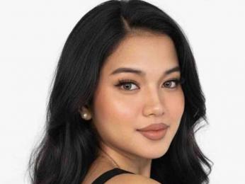 YllonaOganda webcam model stream image