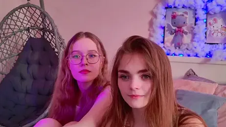 MandyMils webcam model stream image