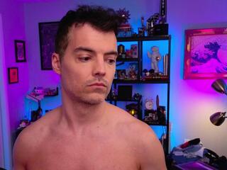 Max Hughes webcam model stream image
