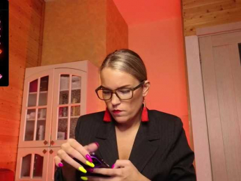 Findom_Lady_Shine webcam model stream image