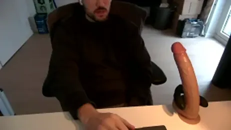 taallguyy_196 webcam model stream image