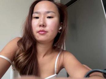 Naomi33 webcam model stream image
