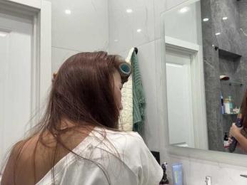 Naomi33 webcam model stream image