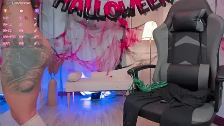 LeahJones_ webcam model stream image