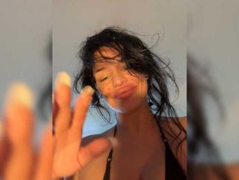 NotBellucci webcam bongacams model stream image
